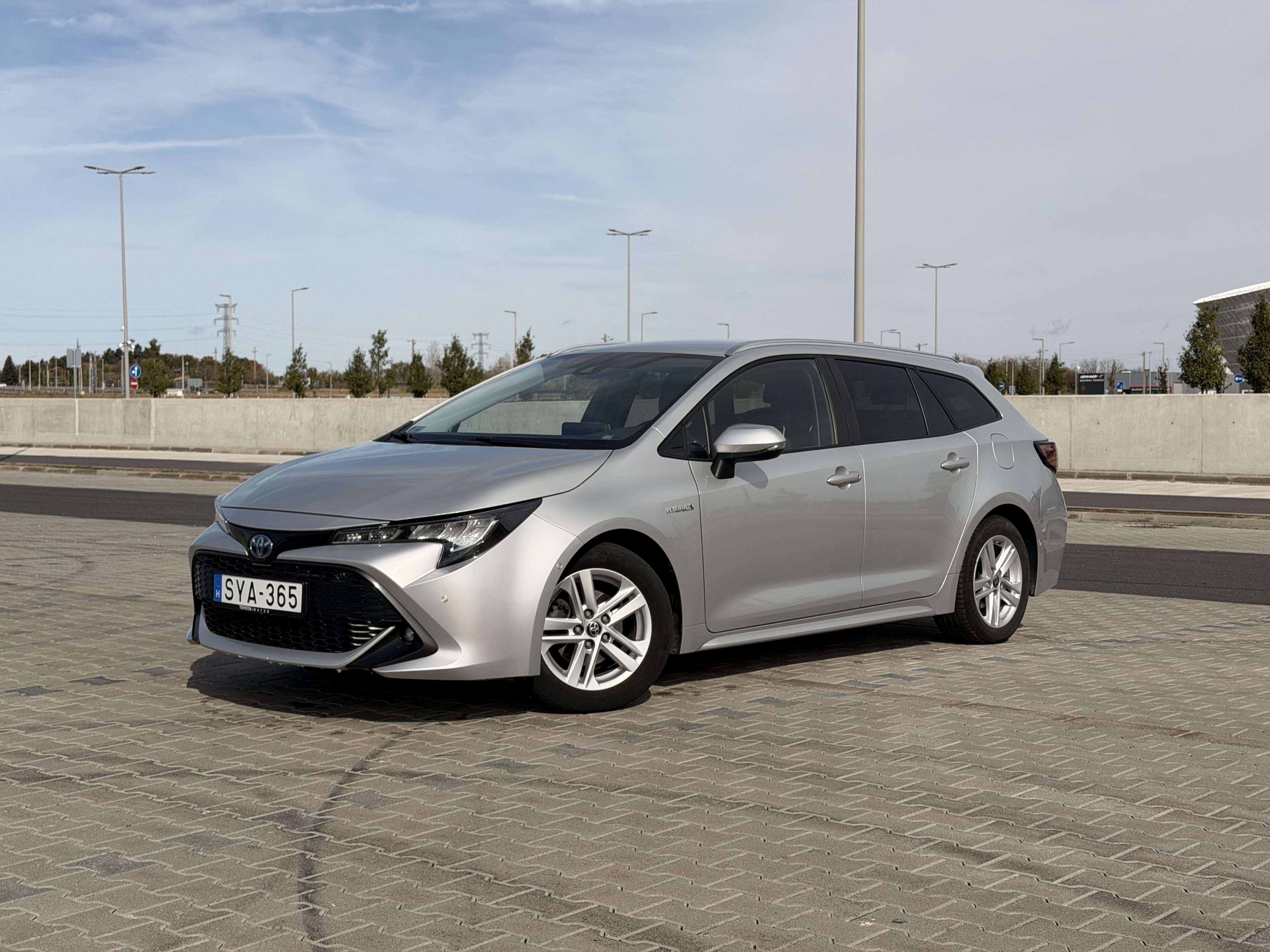 Toyota Corolla Touring Sport 1.8 Hybrid – 1. fotó