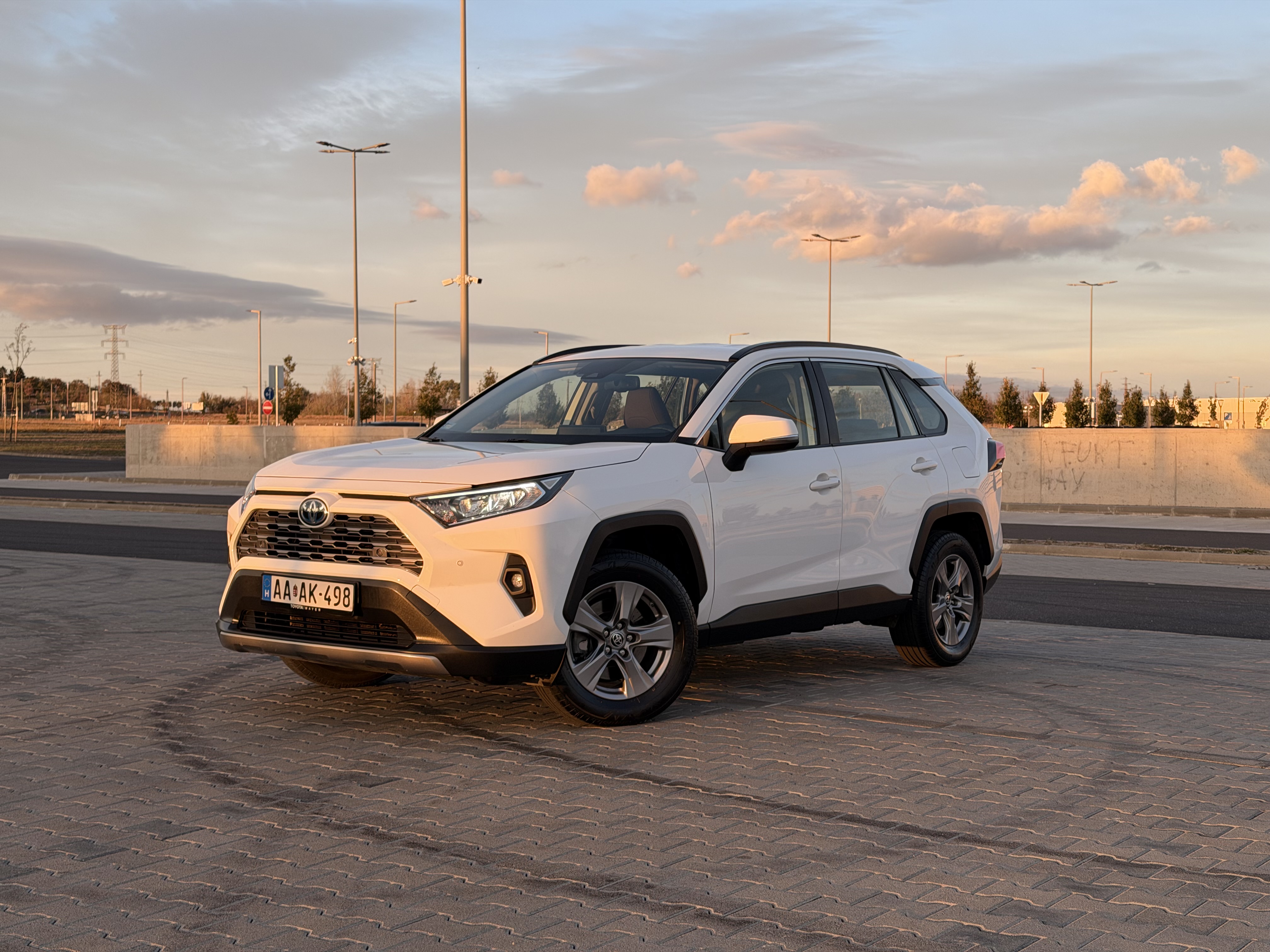 Toyota Rav4 2.5 Hybrid FWD – 1. fotó