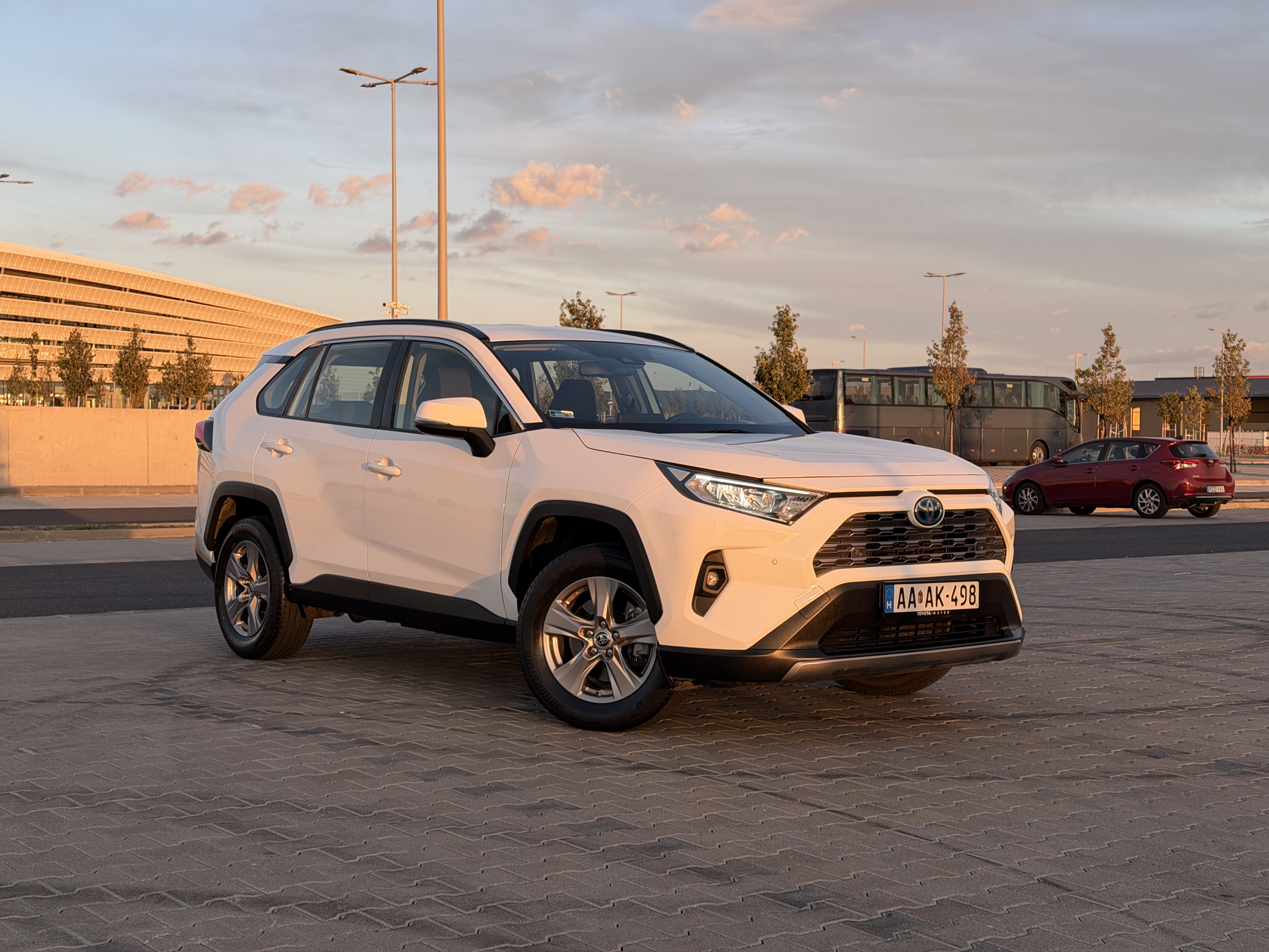 Toyota Rav4 2.5 Hybrid FWD – 2. kép
